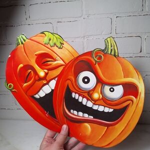 2 VINTAGE 1997 BEISTLE JACK O LANTERNS WALL CUT OUTS Pumpkin Faces Die Cut